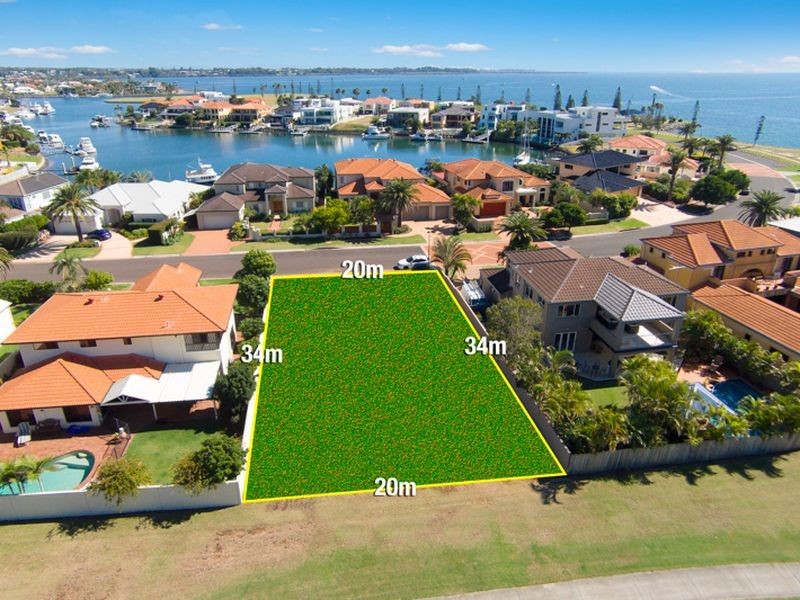 9 Raby Bay Blvd, Cleveland QLD 4163