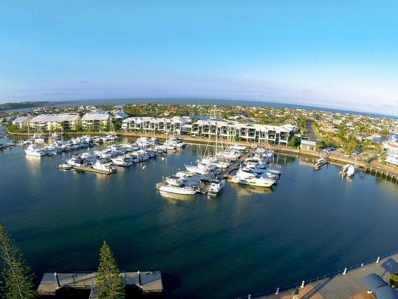 9 Raby Bay Blvd, Cleveland QLD 4163