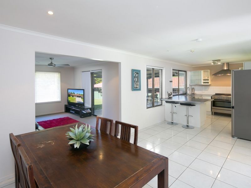 27 Plymstock Street, Alexandra Hills QLD 4161