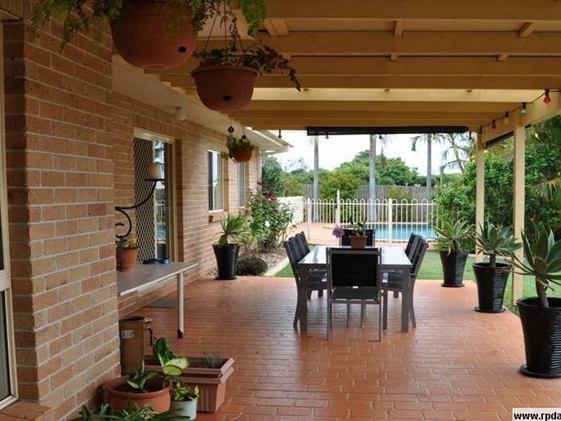 8 Manuela Street, Victoria Point QLD 4165