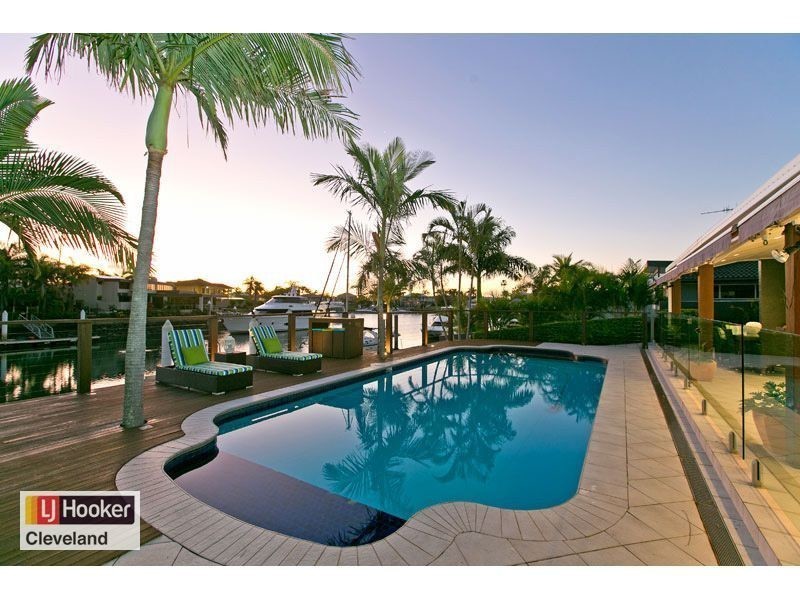 5 Captains Court, Raby Bay QLD 4163
