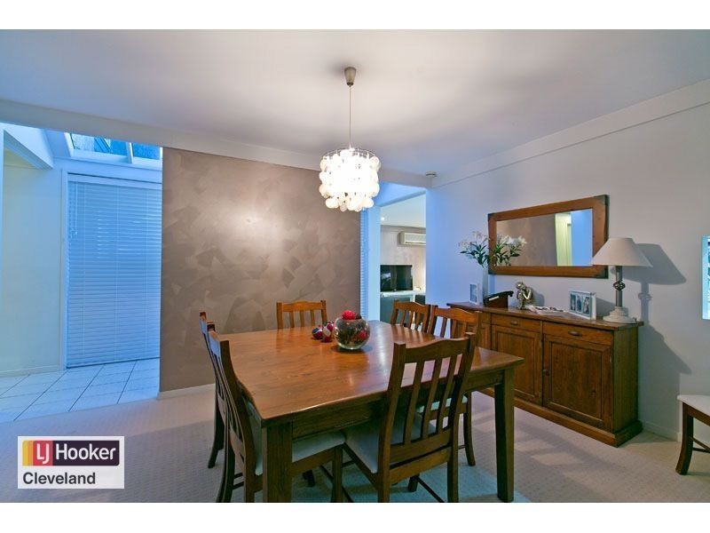 5 Captains Court, Raby Bay QLD 4163