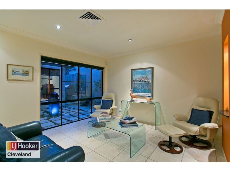 20 Cleveland Tce, Ormiston QLD 4160