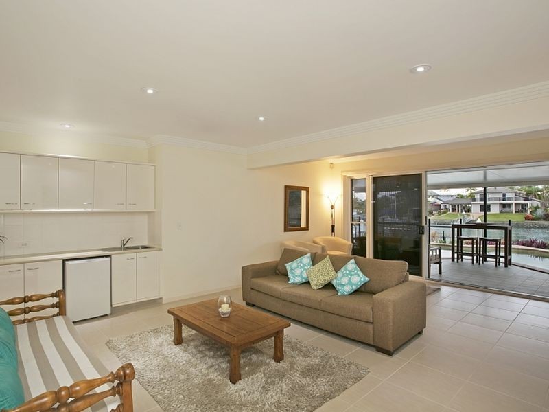 30 Anchorage Drive, Raby Bay QLD 4163