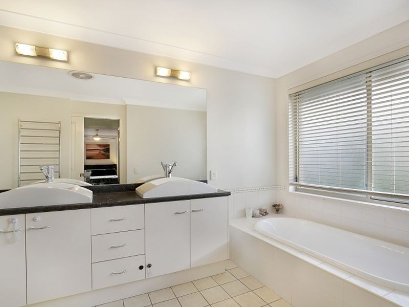 18 Nelson Street, Ormiston QLD 4160