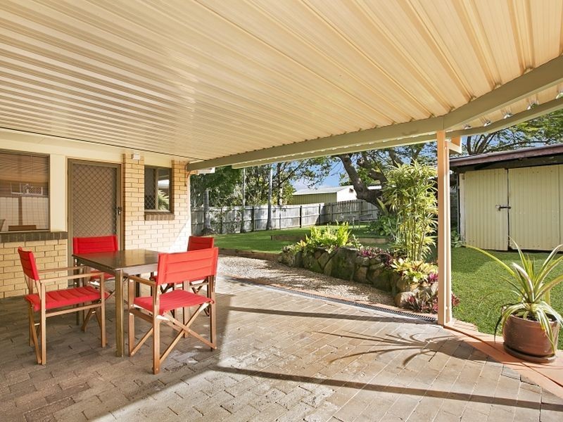 19 Vera Street, Redland Bay QLD 4165