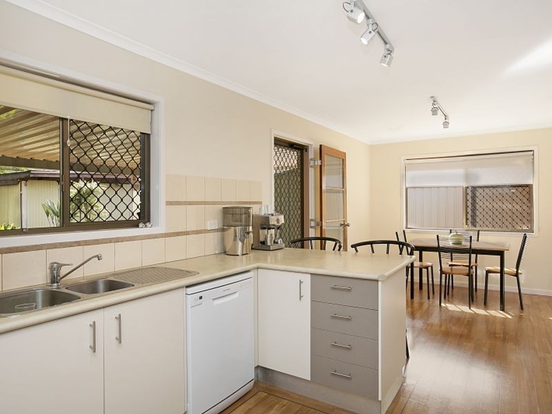 19 Vera Street, Redland Bay QLD 4165