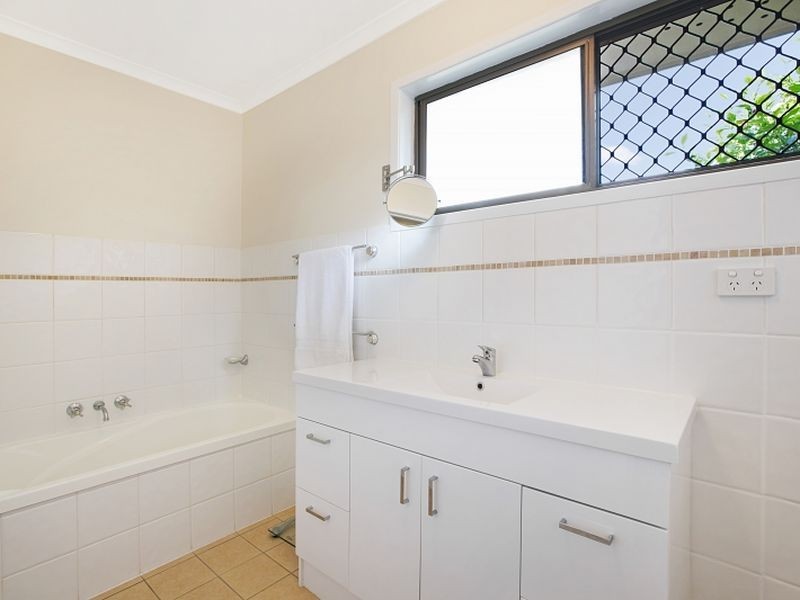 19 Vera Street, Redland Bay QLD 4165