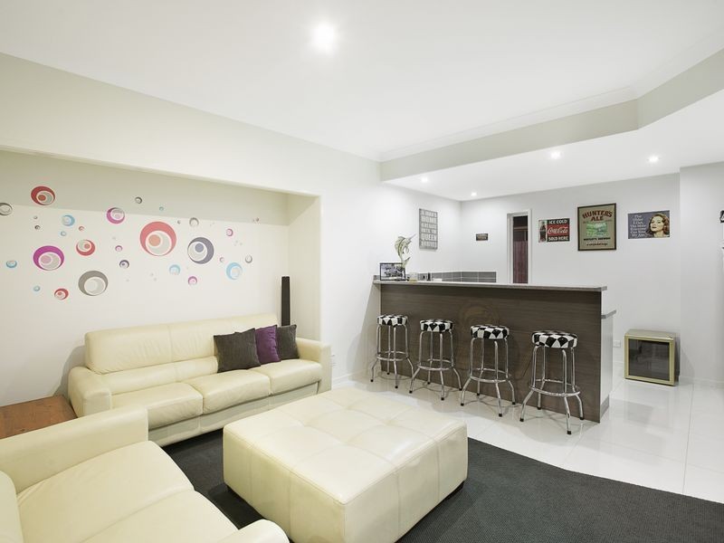 3 Creedin Court, Redland Bay QLD 4165