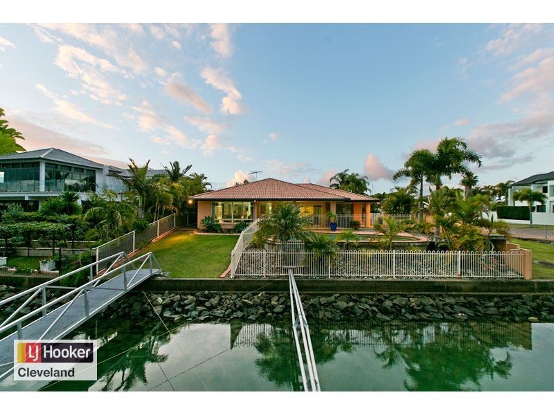 37 Mainroyal Court, Raby Bay QLD 4163