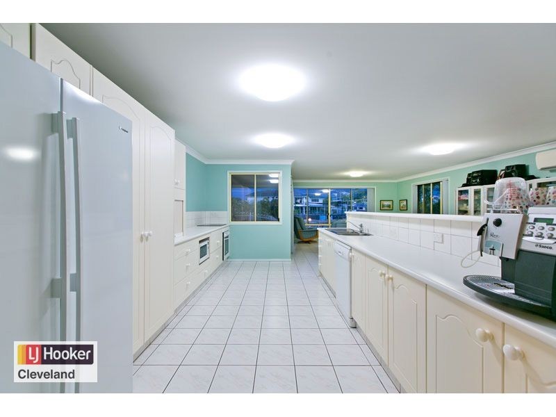 37 Mainroyal Court, Raby Bay QLD 4163