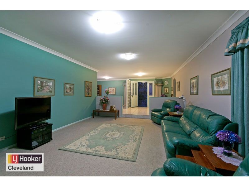37 Mainroyal Court, Raby Bay QLD 4163