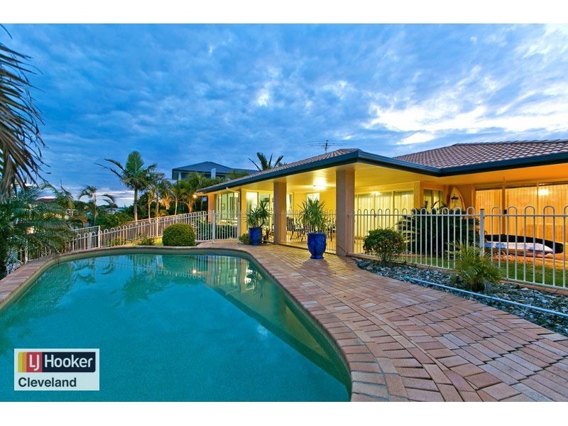 37 Mainroyal Court, Raby Bay QLD 4163