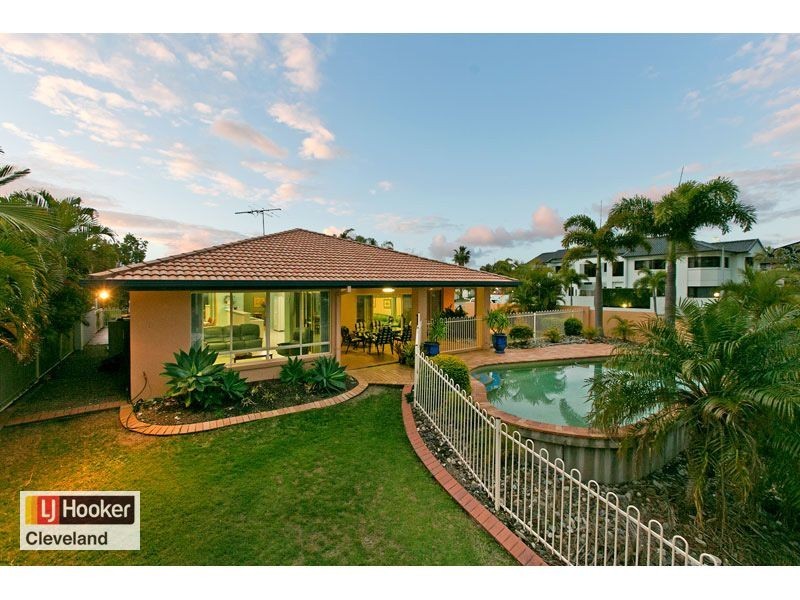 37 Mainroyal Court, Raby Bay QLD 4163