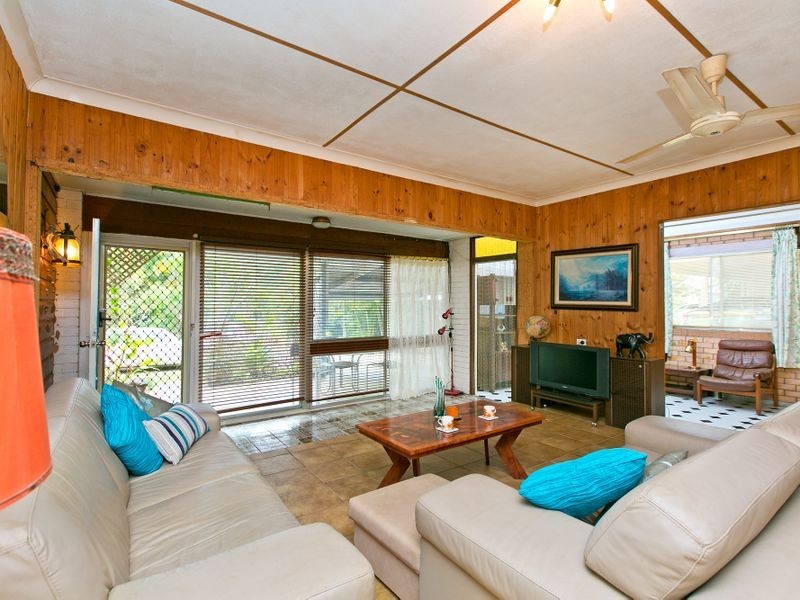 195 Waterloo Street, Cleveland QLD 4163