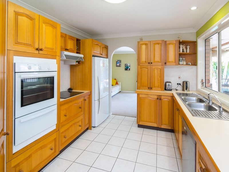 8 Isobell Court, Wellington Point QLD 4160