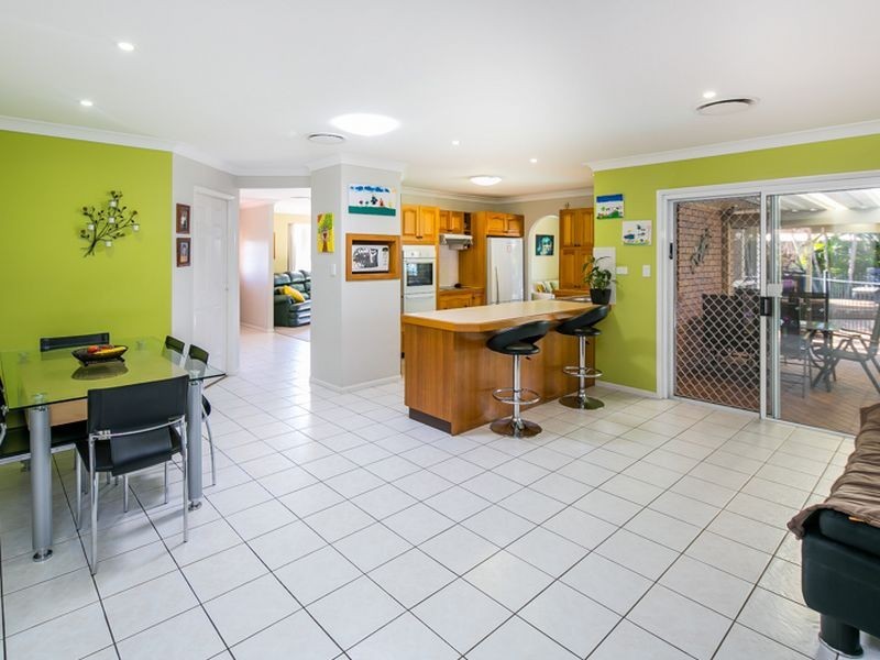 8 Isobell Court, Wellington Point QLD 4160