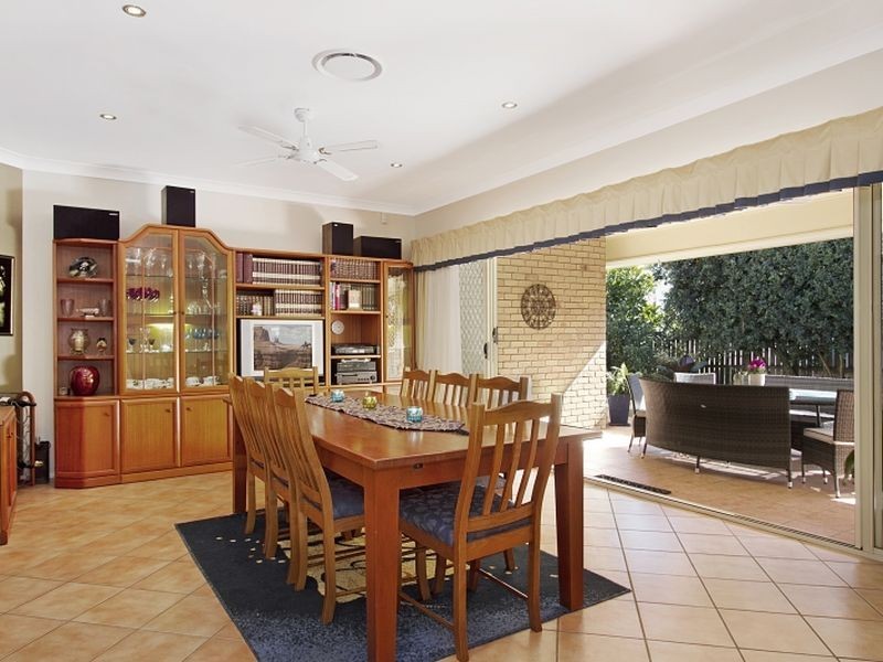 8 The Rampart, Redland Bay QLD 4165