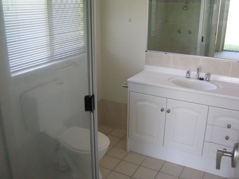 12 Discovery Place, Wellington Point QLD 4160