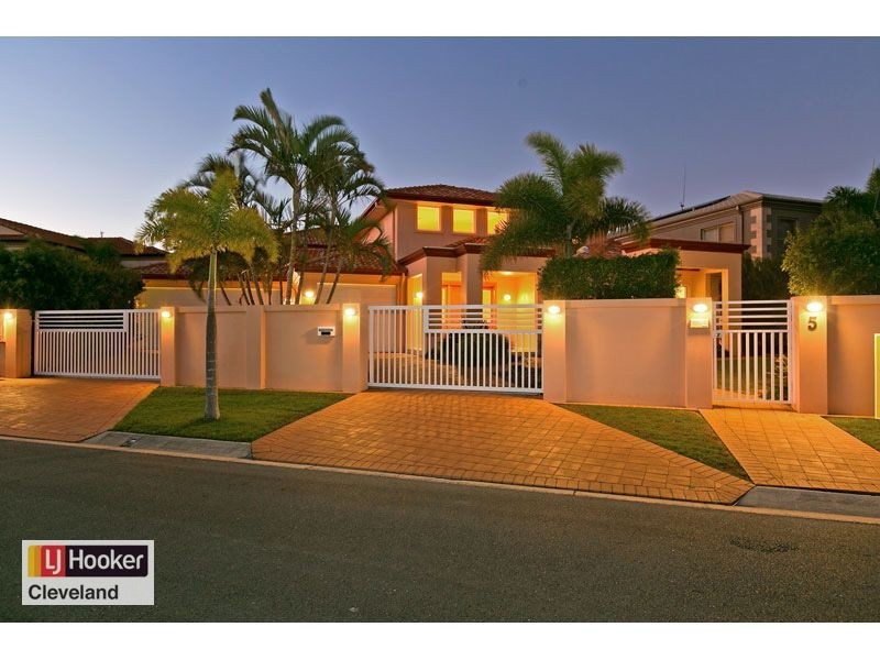 5 Martingale Court, Raby Bay QLD 4163