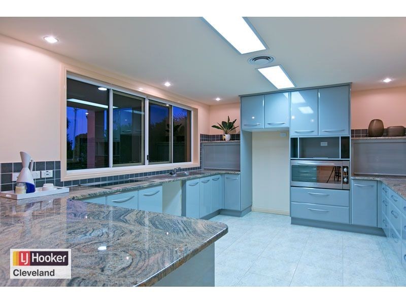 5 Martingale Court, Raby Bay QLD 4163