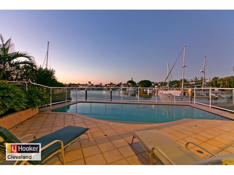 5 Martingale Court, Raby Bay QLD 4163