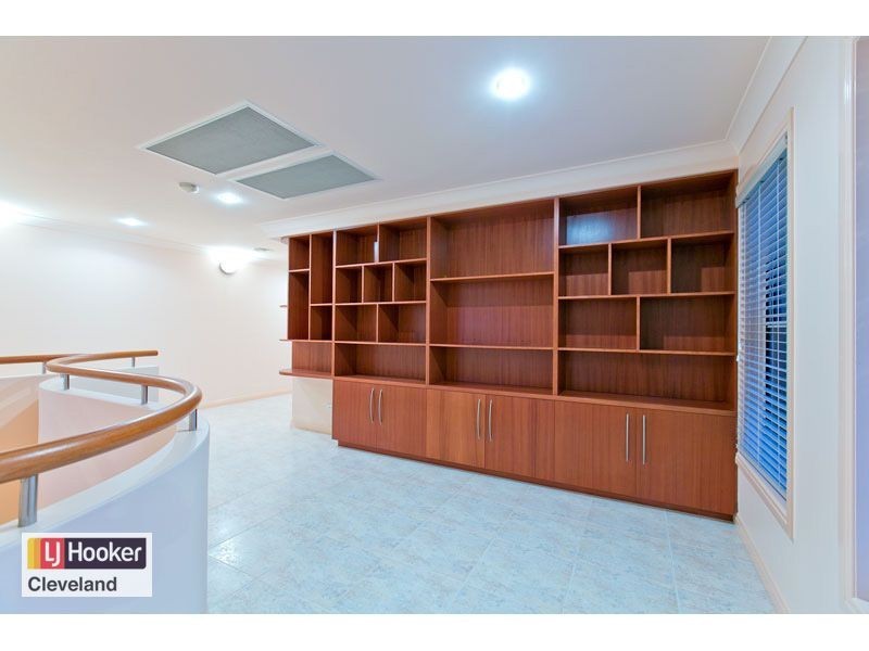 5 Martingale Court, Raby Bay QLD 4163