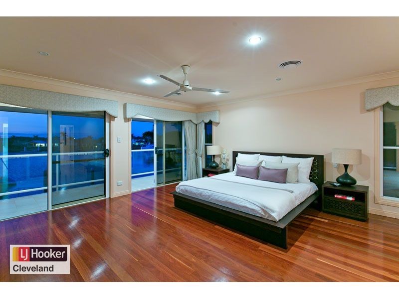 5 Martingale Court, Raby Bay QLD 4163