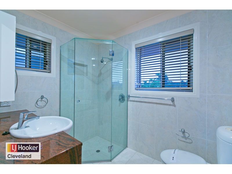 5 Martingale Court, Raby Bay QLD 4163