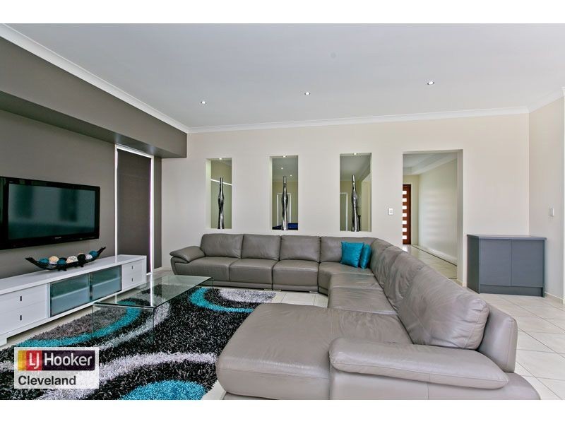 27 Aquila Street, Redland Bay QLD 4165