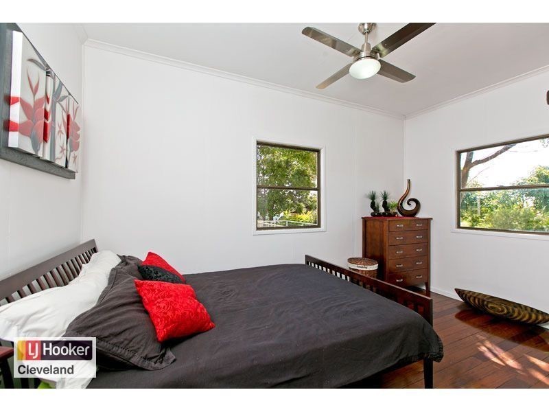 96 Collins Street, Redland Bay QLD 4165