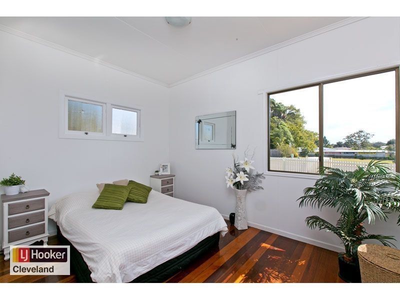 96 Collins Street, Redland Bay QLD 4165