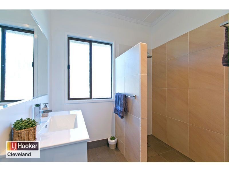 96 Collins Street, Redland Bay QLD 4165