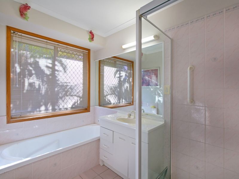 5 Montgomery Drive, Wellington Point QLD 4160