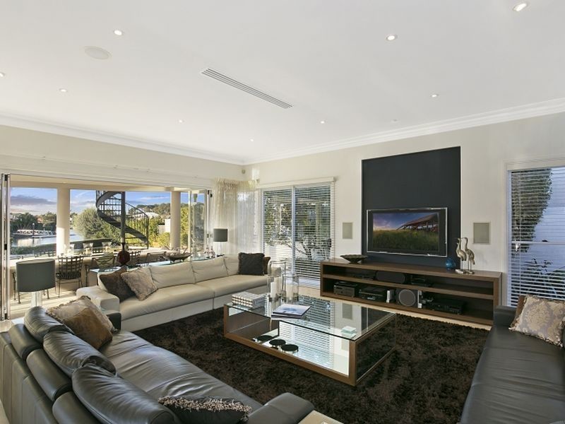 28 Keel Street, Birkdale QLD 4159