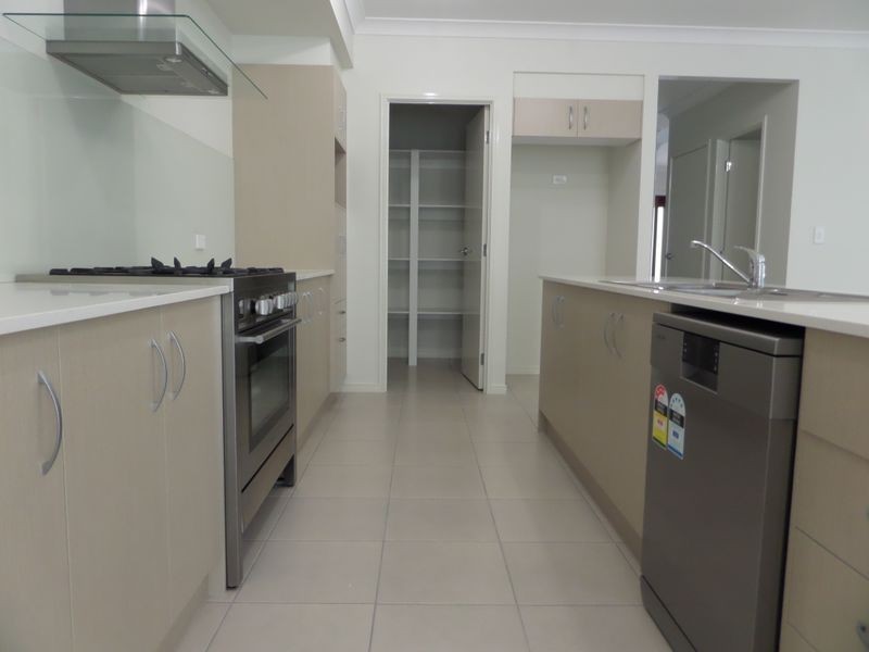 443 Main Road, Wellington Point QLD 4160