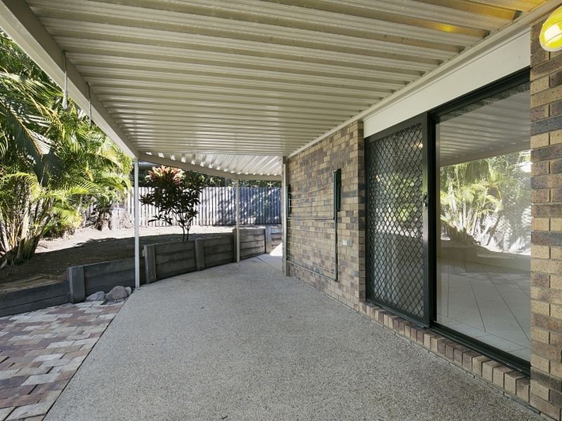 4 Riseborough Terrace, Cleveland QLD 4163