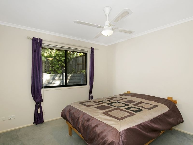 4 Riseborough Terrace, Cleveland QLD 4163