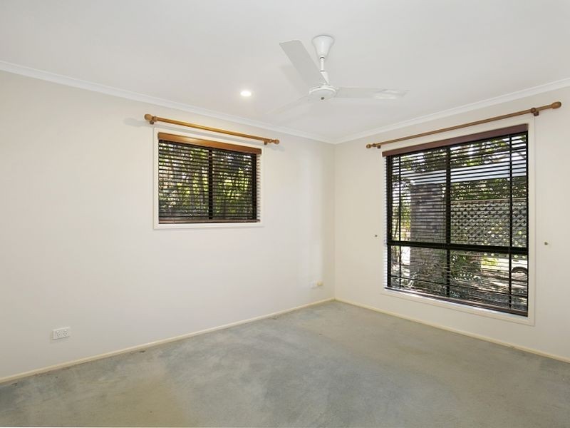 4 Riseborough Terrace, Cleveland QLD 4163