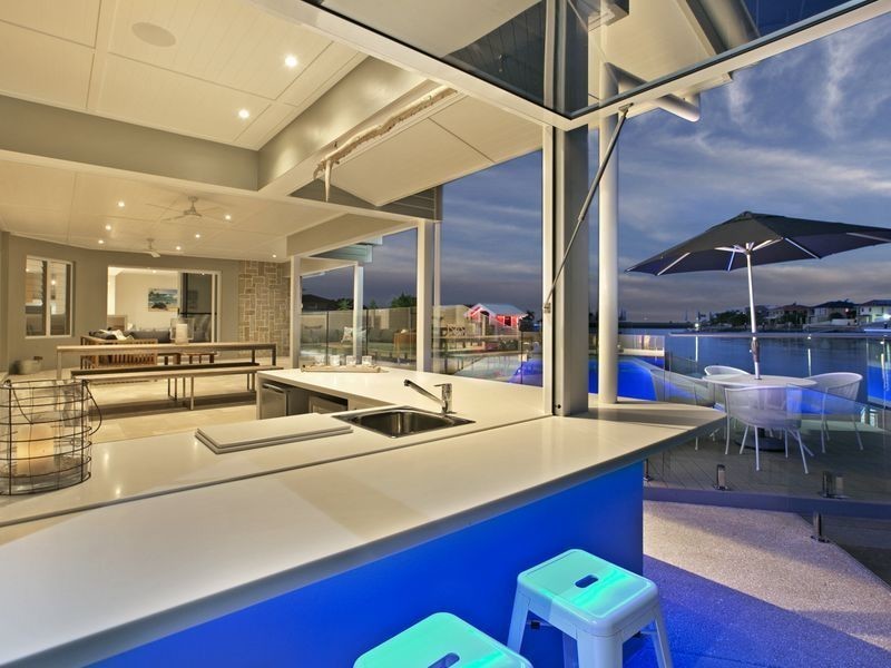 24 Voyagers Court, Raby Bay QLD 4163