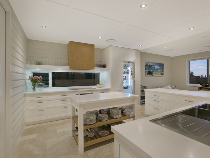 24 Voyagers Court, Raby Bay QLD 4163