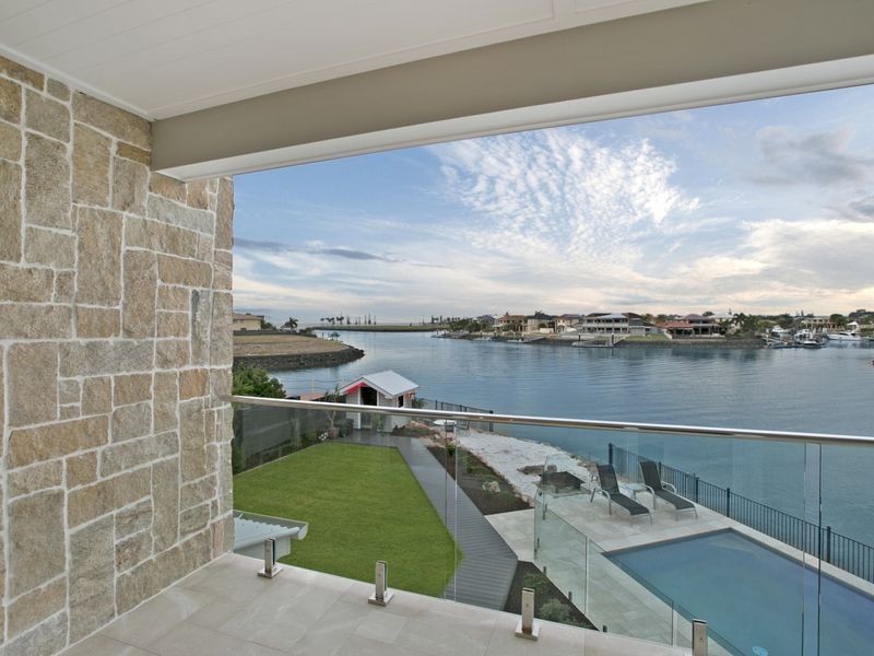 24 Voyagers Court, Raby Bay QLD 4163