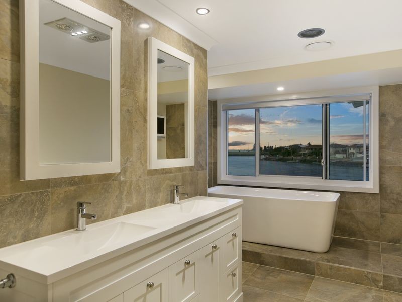 24 Voyagers Court, Raby Bay QLD 4163