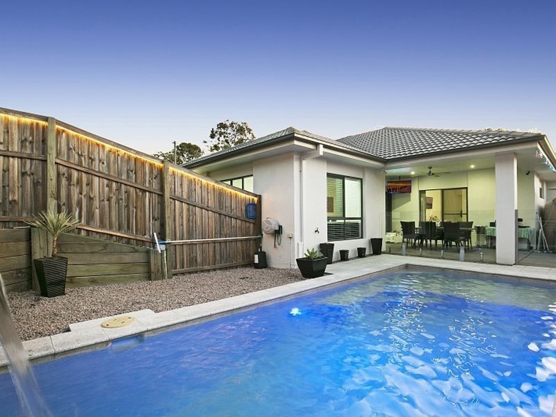 35 Riley Peter Place, Cleveland QLD 4163