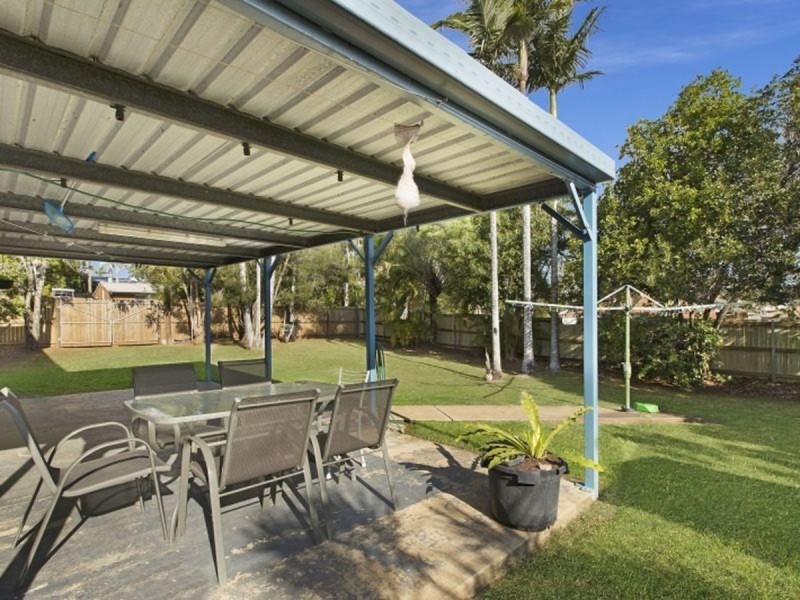 16 Joslin Street, Birkdale QLD 4159