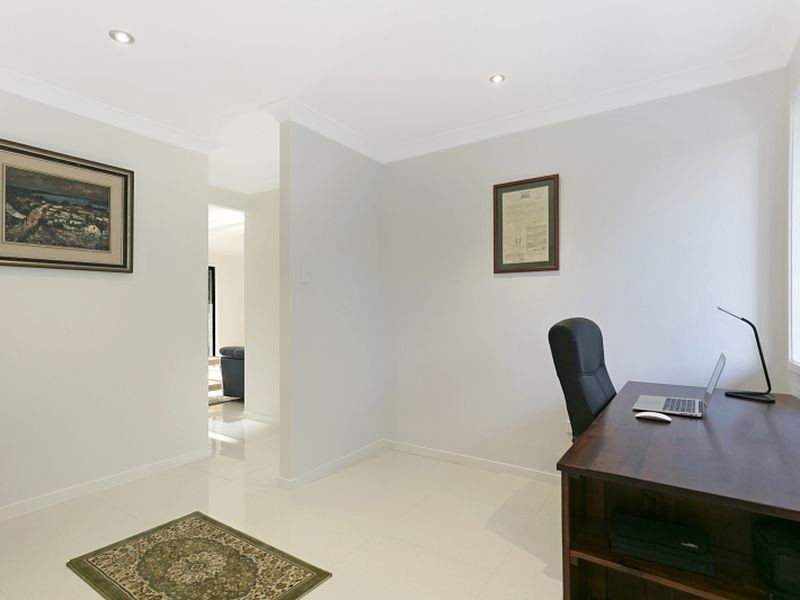 18 Bollard Court, Raby Bay QLD 4163