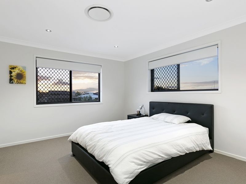 18 Bollard Court, Raby Bay QLD 4163