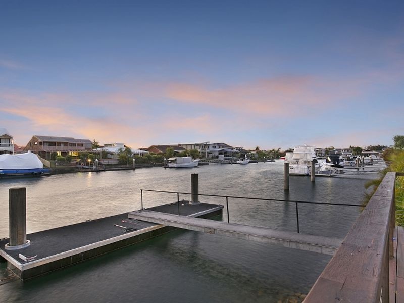 18 Bollard Court, Raby Bay QLD 4163