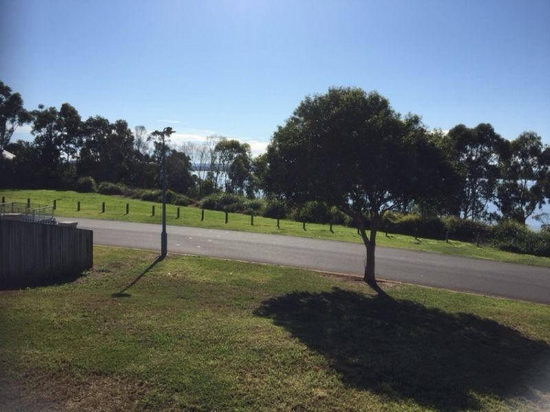 29 Wilson Esplanade, Redland Bay QLD 4165