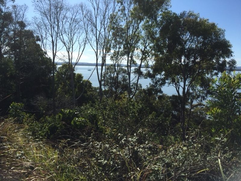 29 Wilson Esplanade, Redland Bay QLD 4165